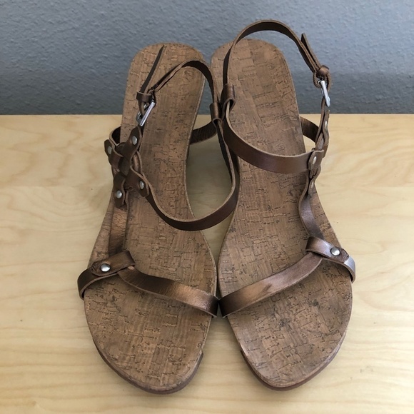 Kenneth Cole Reaction Apple Cedar Leather Wedge Sandals - Y2K Vibe - Picture 3 of 13